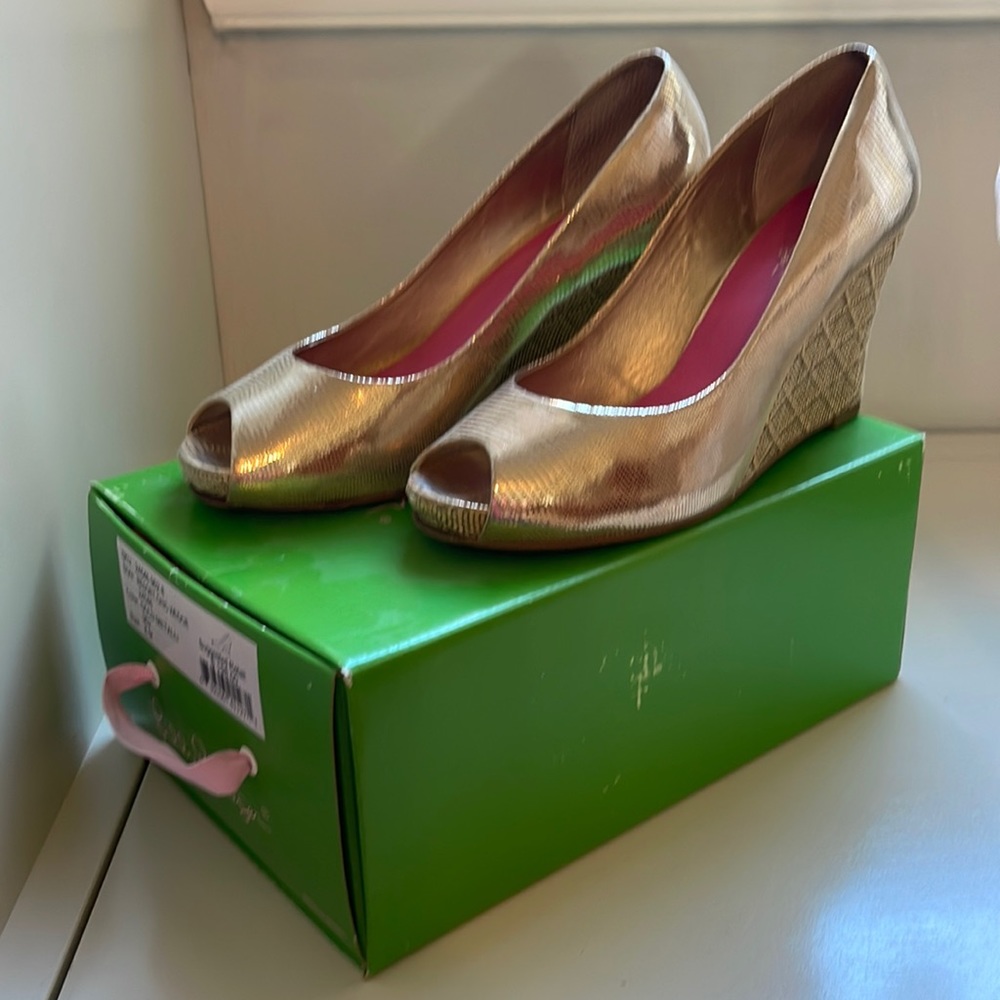 Lilly Pulitzer Resort Chic Wedge - Gold 8